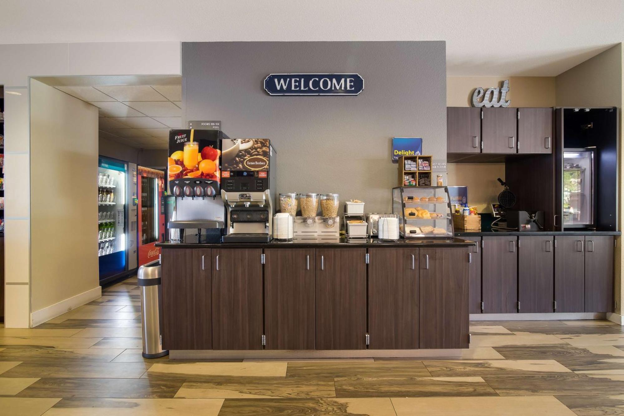 Western Roosevelt Place 3*