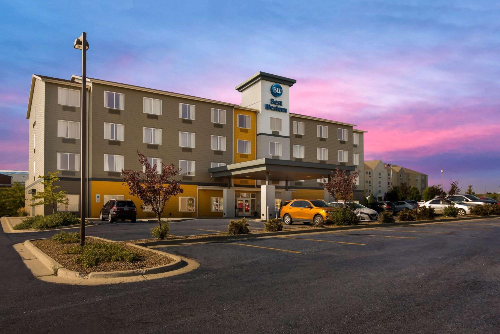 Western Roosevelt Place Motel Bismarck